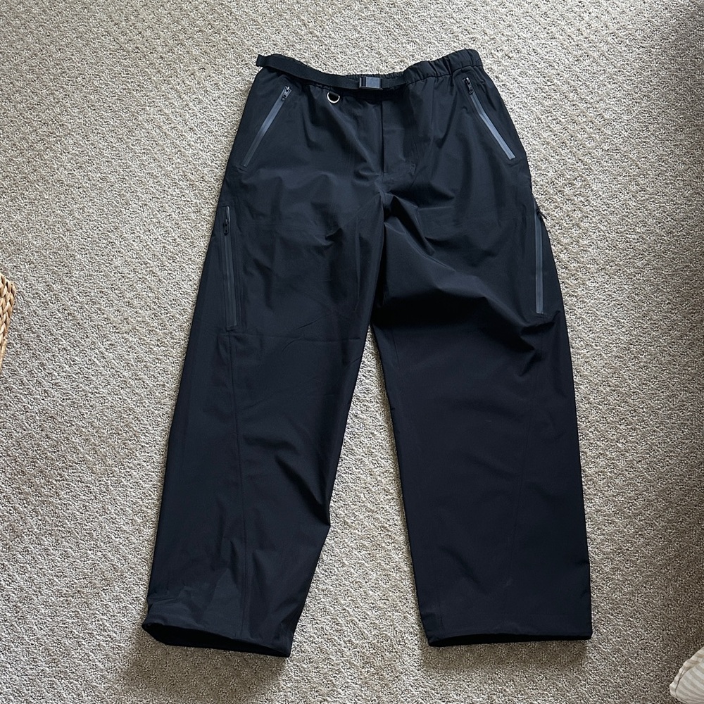 Alo Alpha Shell Pant Black
